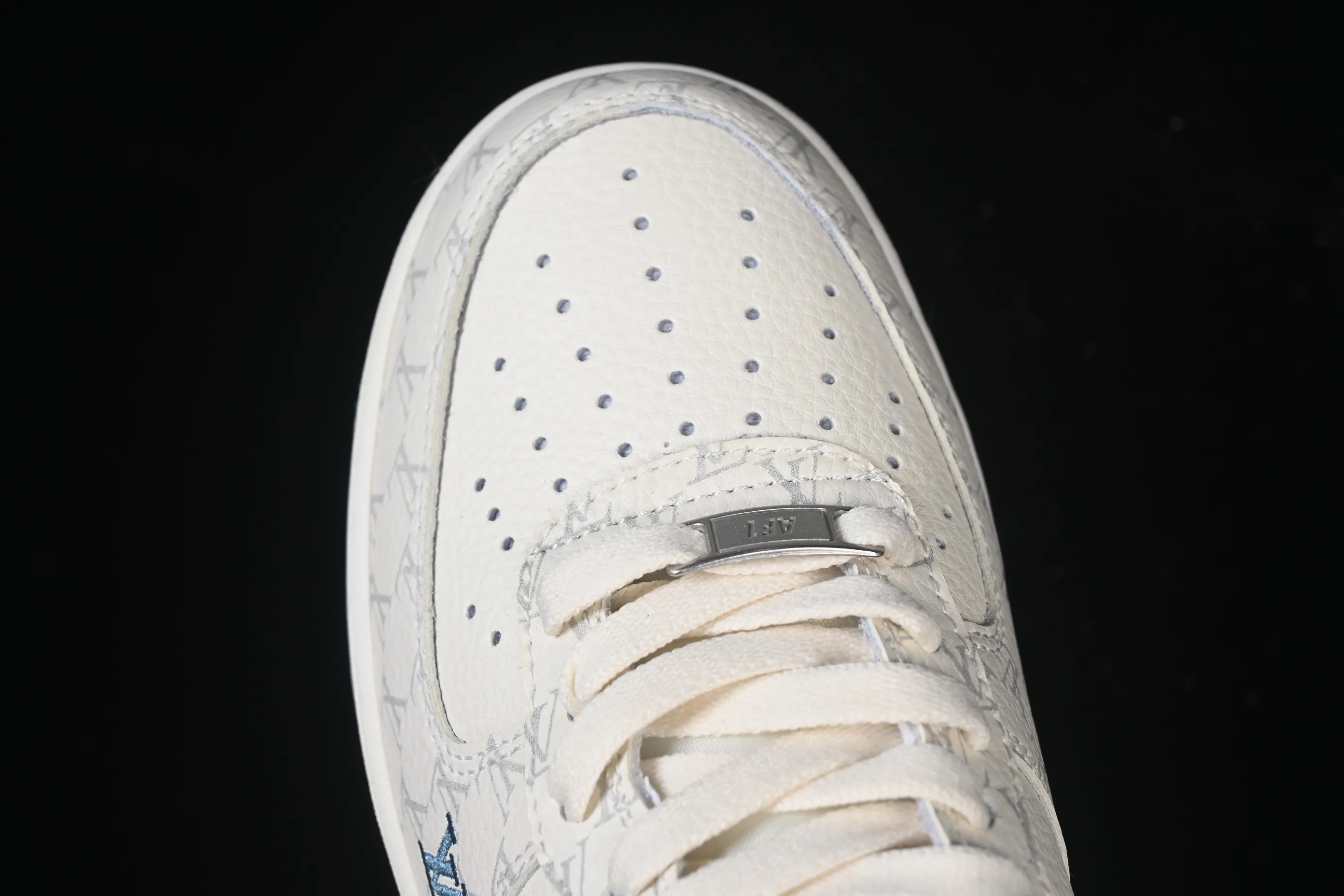 All categories Nk Air Force 1 Air Force series Nk Air Force 1 Low Air Force low-top Nike Air Force 1'07 Low LV joint Gulf blue print Air Force 1 low-top casual sneakers BZ6880-105